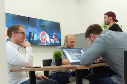 Karriere - Team tauscht sich aus